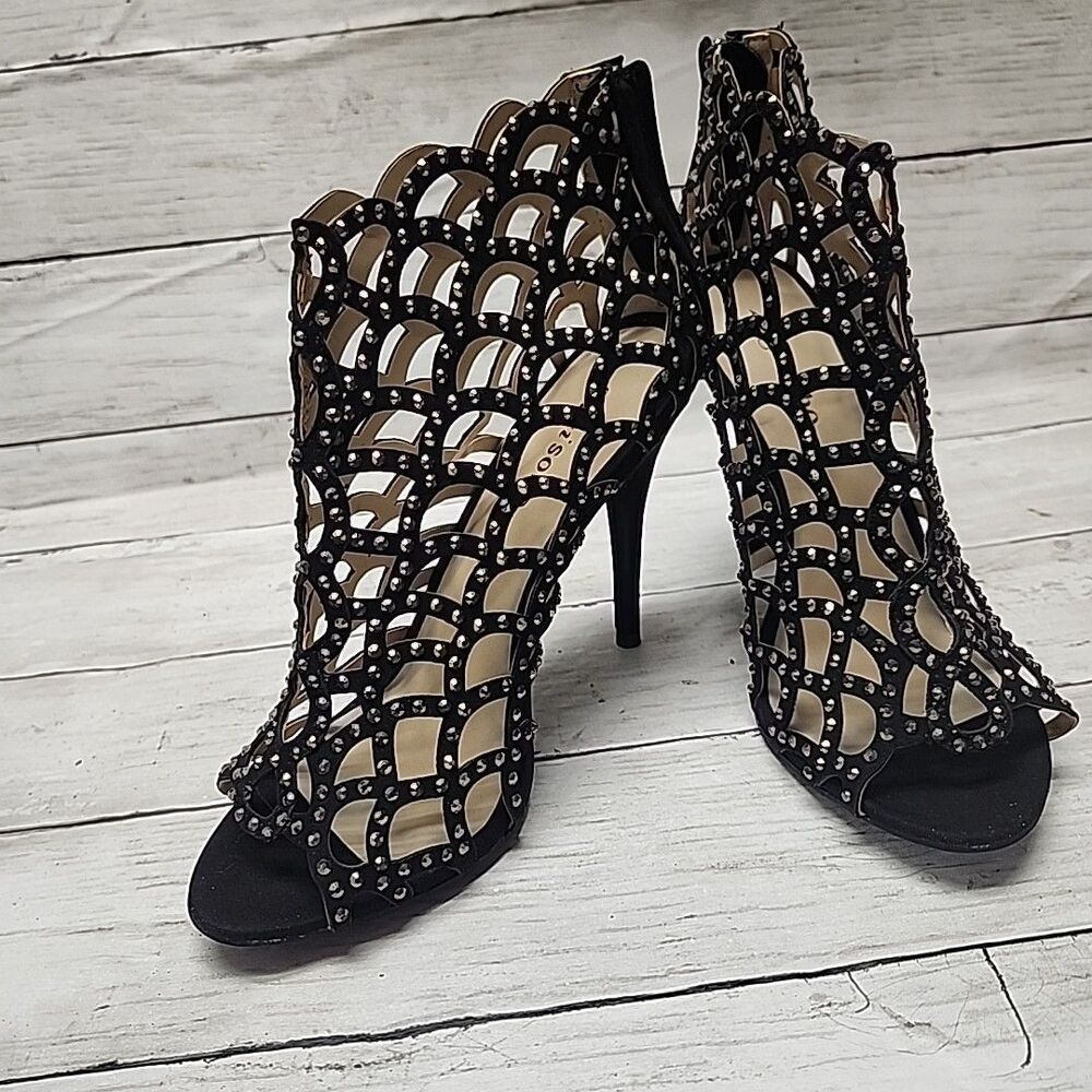 Zigi Soho Duran Black Studded Laser-Cut Cage Sandals Heeled Booties Size 8 NWB - Picture 10 of 15